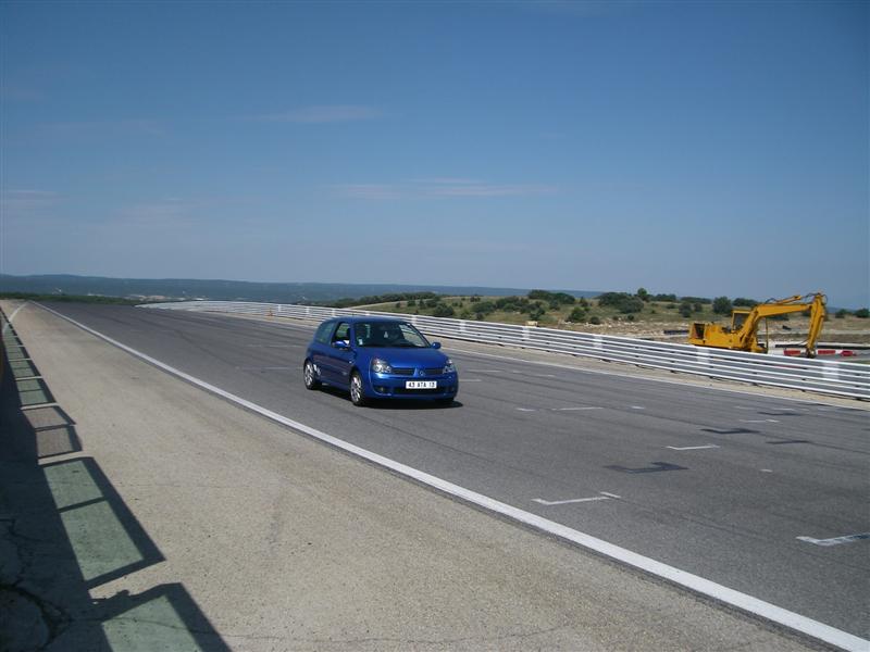 http://img28.xooimage.com/files/0/8/9/ledenon-juillet-2...-medium--10e0925.jpg