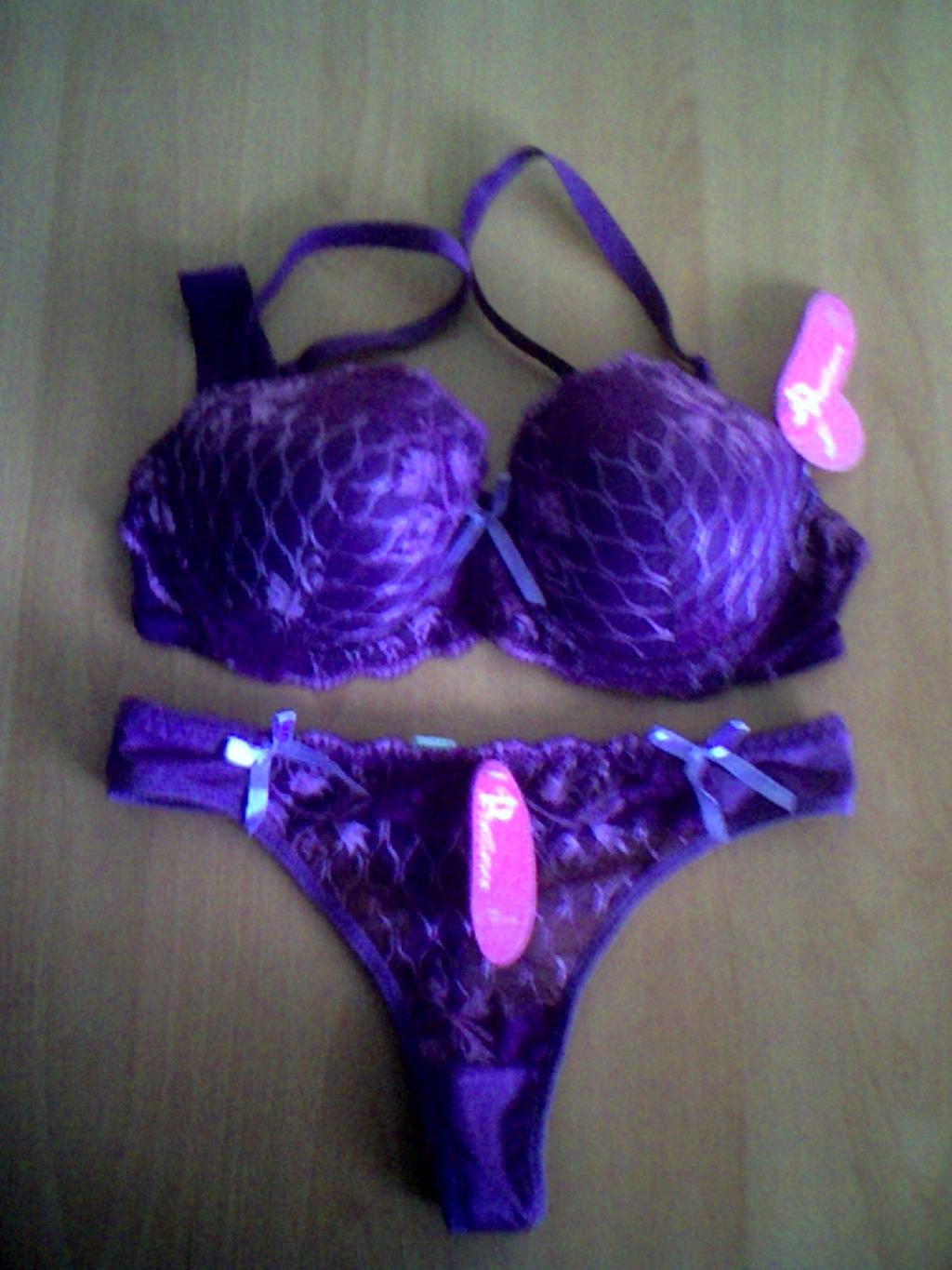 Image: lingerie-035-4b8d68.jpg