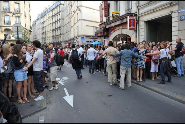 http://img28.xooimage.com/files/a/c/9/0254018f03356620-...de-paris-1e14d43.jpg